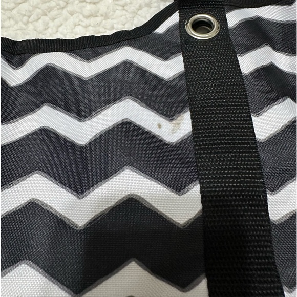 Thirty-One Deluxe Utility Tote - Picture 7 of 7